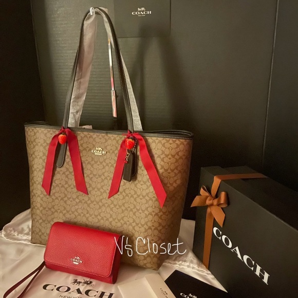 ❤️SOLD❤️❤️❤️Coach Tote Set - Picture 11 of 11